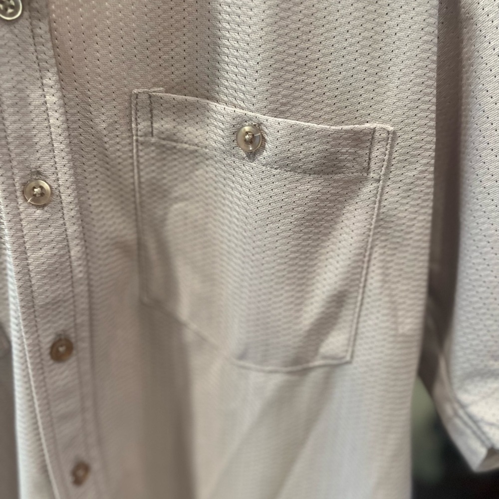 VINTAGE button down size medium - Picture 2 of 5